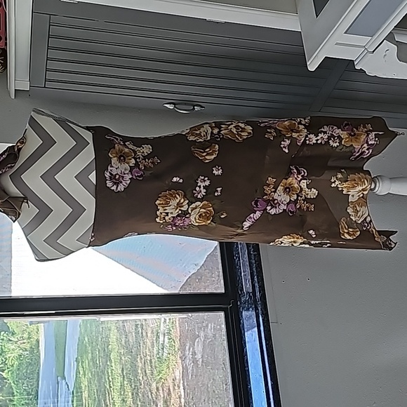 Hot Kiss dress size medium - Picture 4 of 5